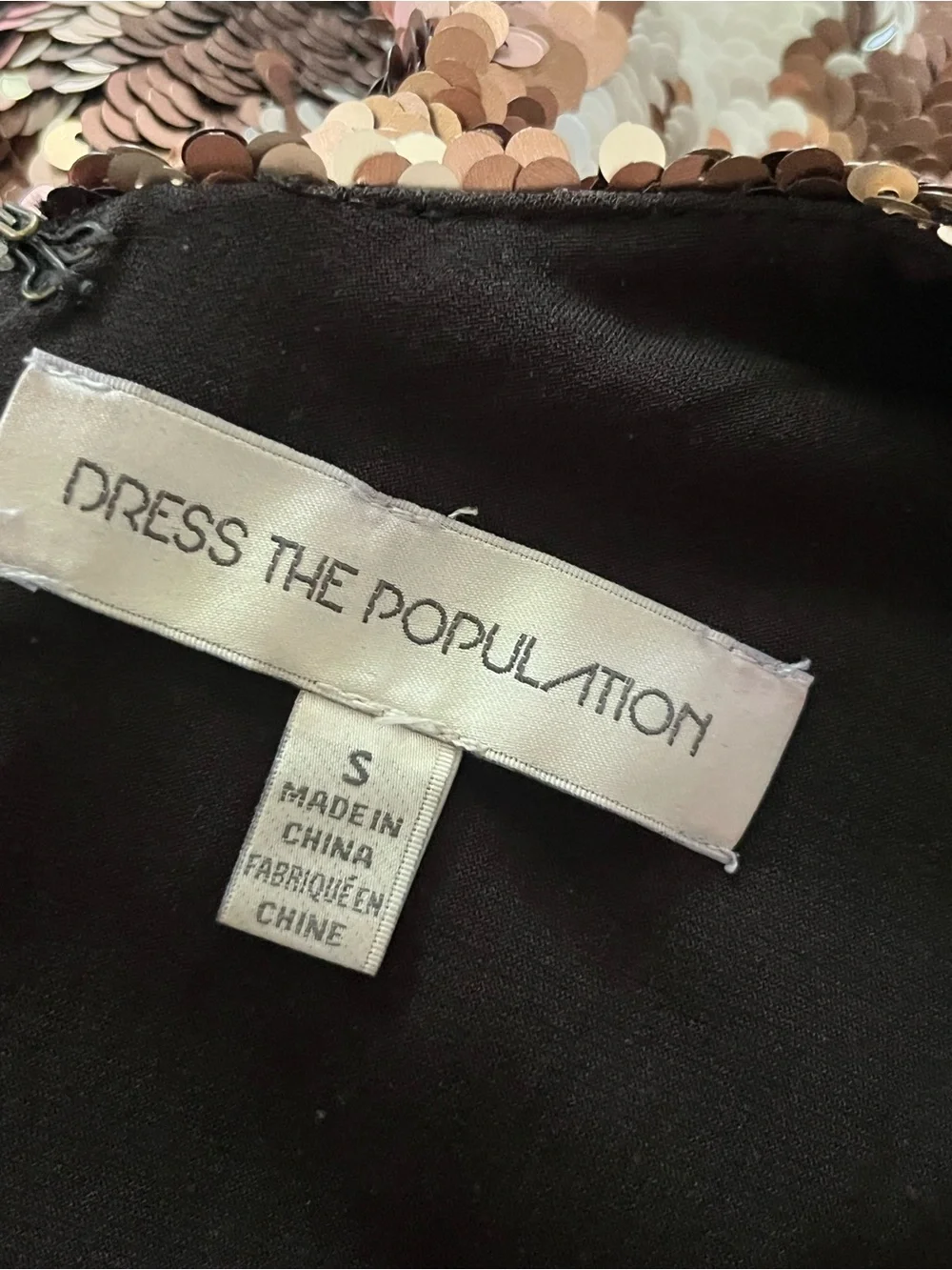 Dress the Population sleeveless neck